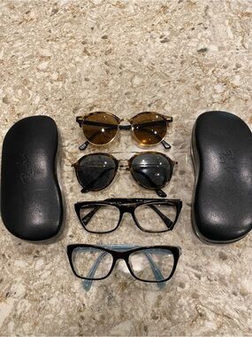 Ray-Ban bundle of four pairs with two cases